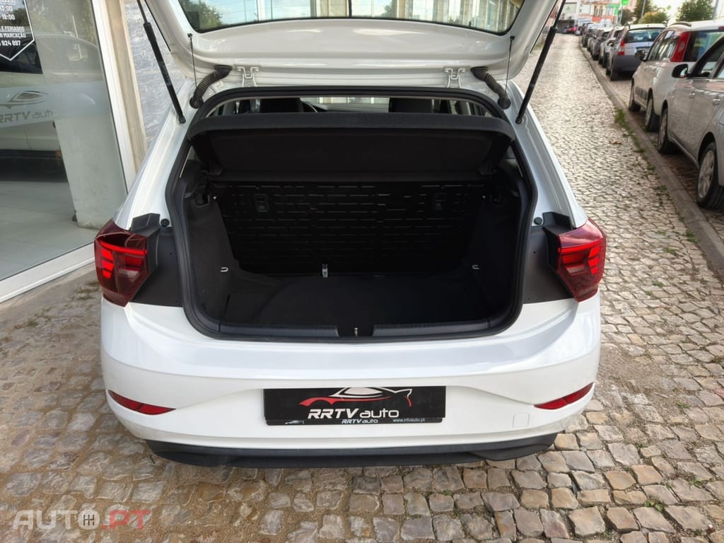 Volkswagen Polo 1.0 Confortline