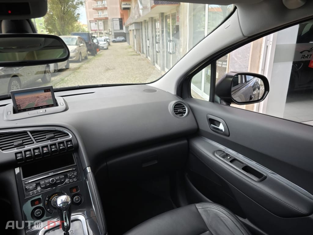 Peugeot 3008 1.6 e-HDi Executive CMP6