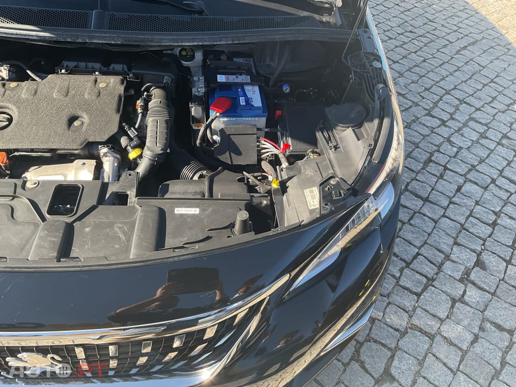 Peugeot 3008 1.5 BlueHDi Active