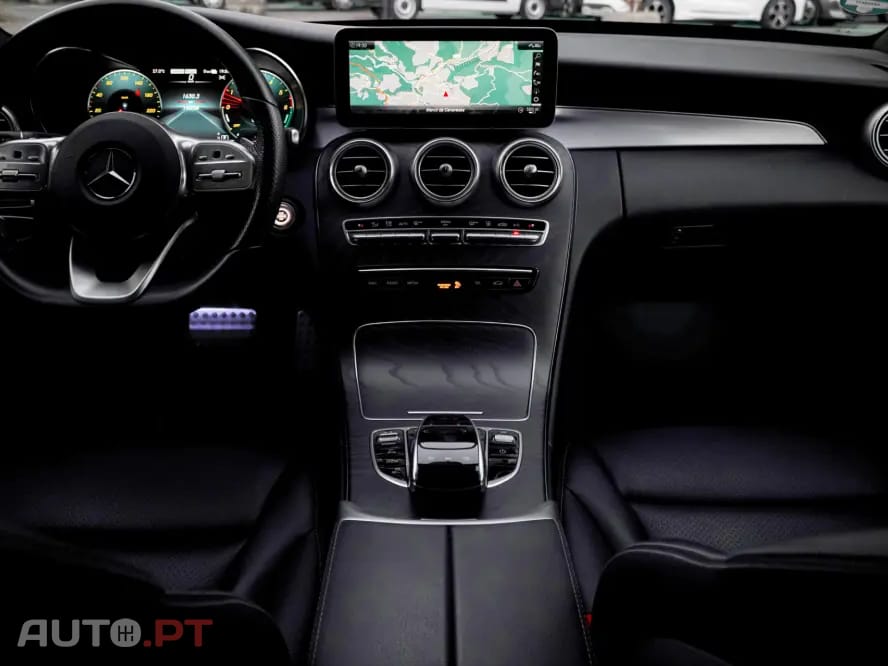 Mercedes-Benz C 300 Outro