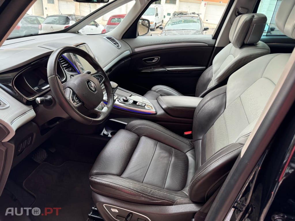 Renault Espace 1.6 dCi Initiale Paris EDC