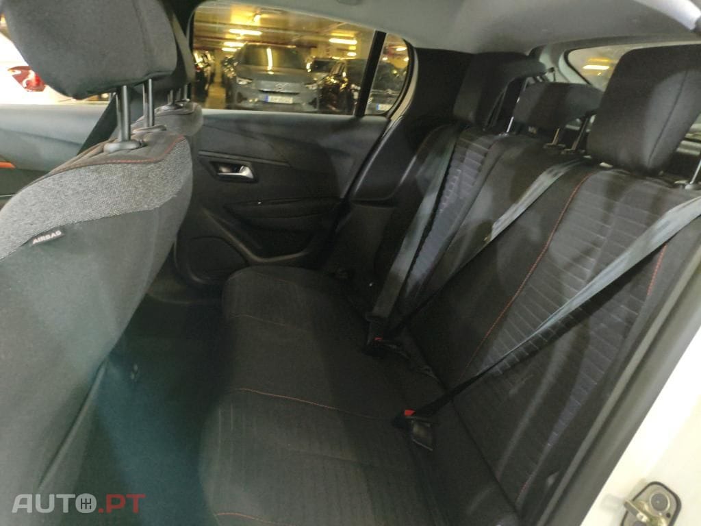 Peugeot E-208 50 kWh Active Pack