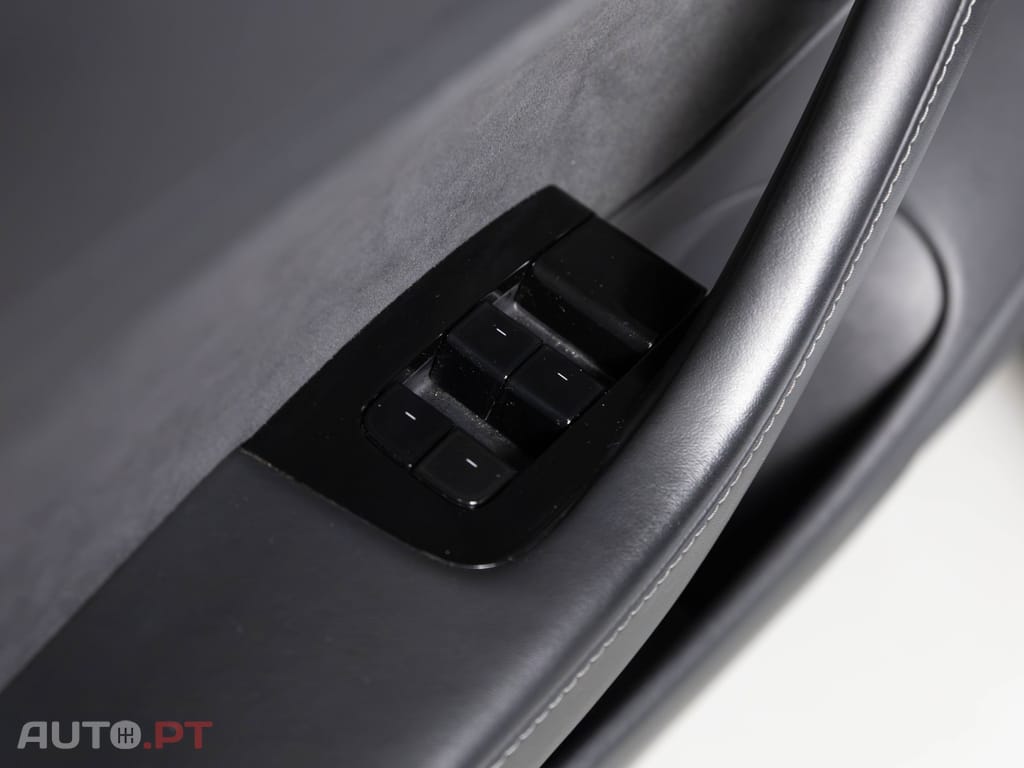 Tesla Model 3 Standard Range Plus RWD