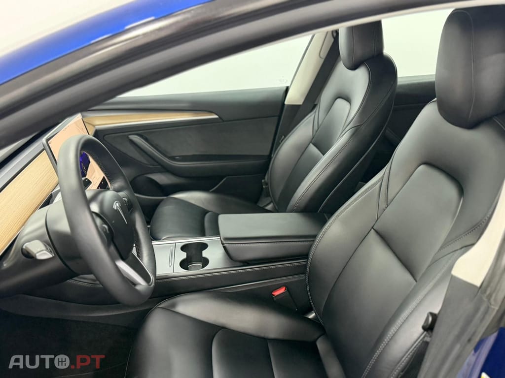 Tesla Model 3 Tração Traseira