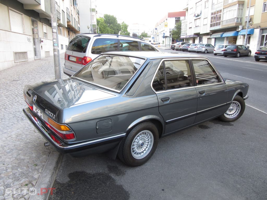 BMW 520 i E28 1983 Clássico