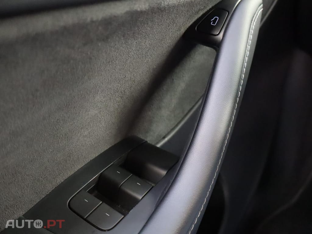 Tesla Model Y RWD