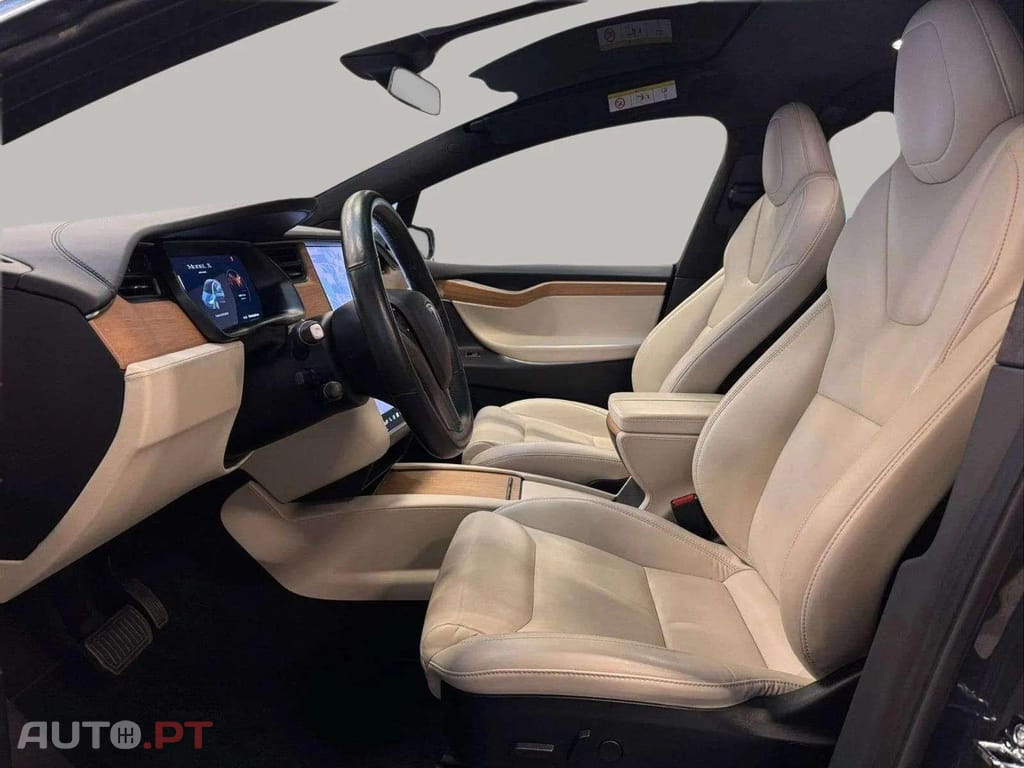 Tesla Model X LONG RANGE