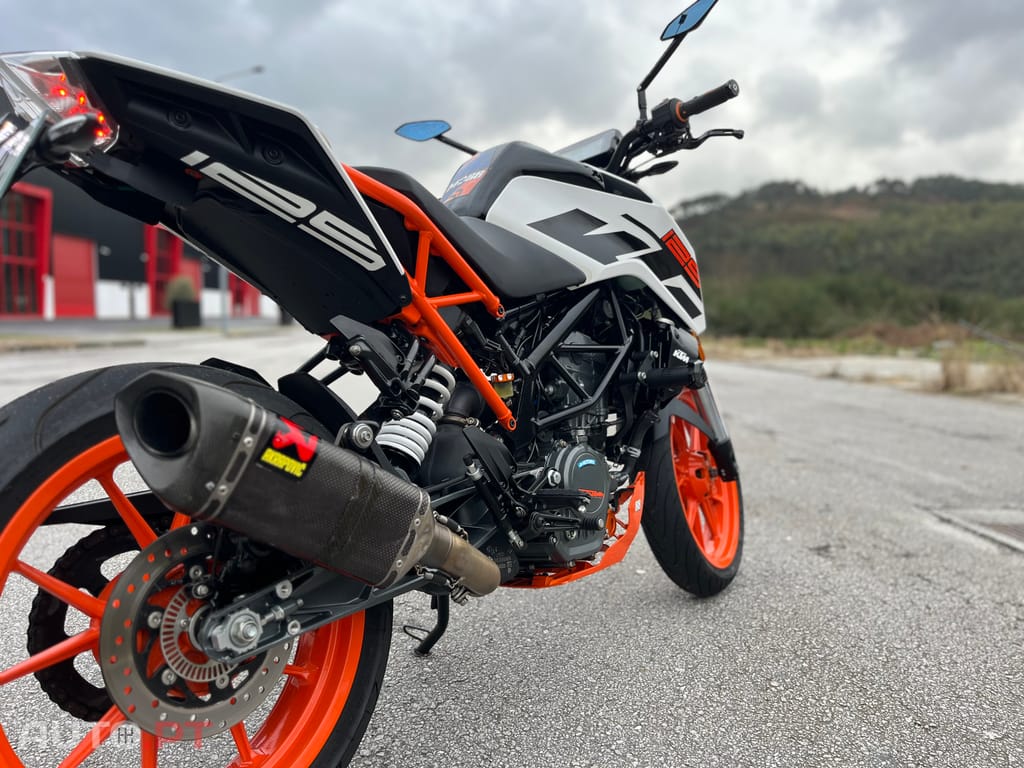 KTM 125 KTM DUKE 125-EDIÇÃO ESPECIAL MIGUEL OLIVEIRA