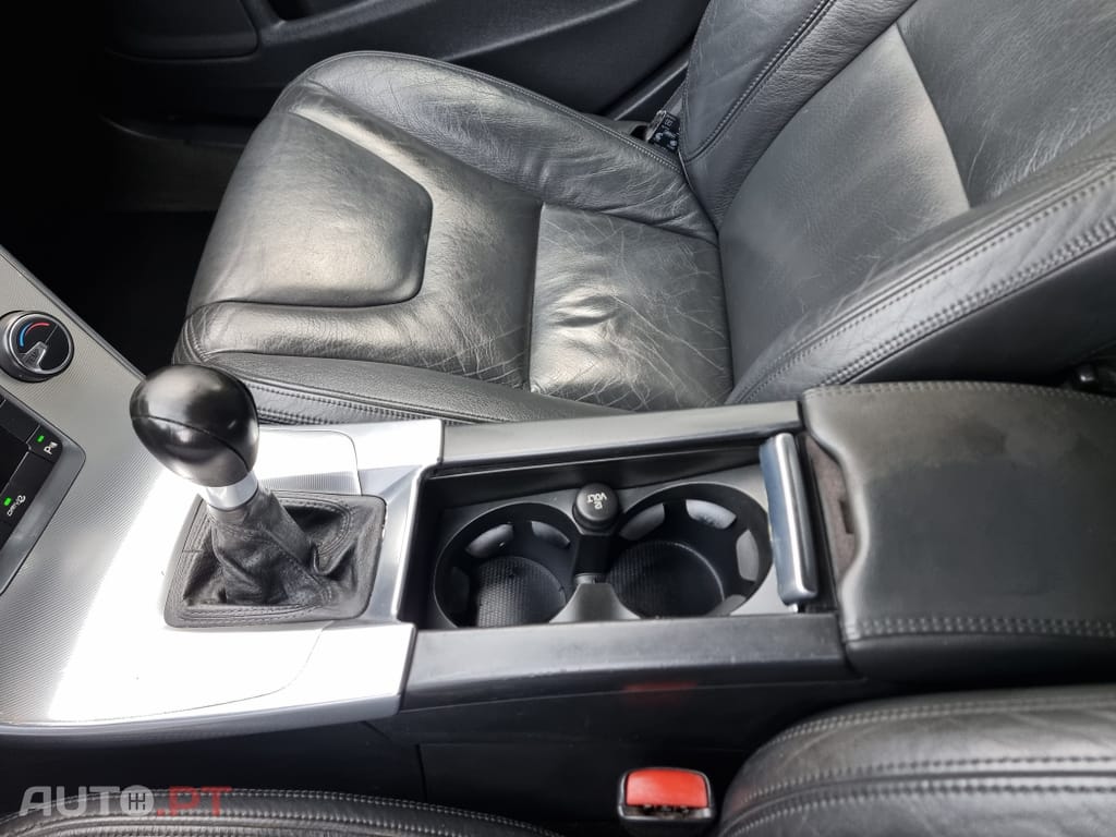 Volvo V60 1.6 D2 R-Design