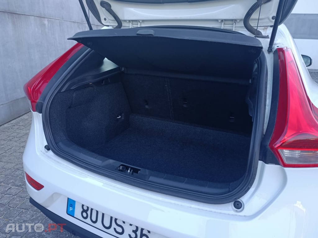 Volvo V40 D2 Summum Business Pack