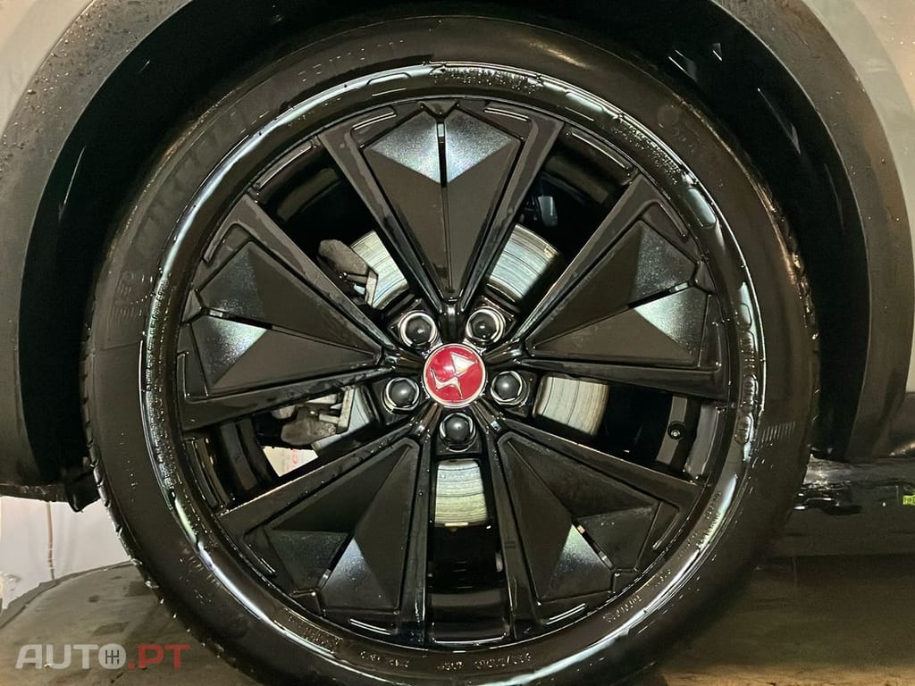 DS DS7 Crossback E-Tense Performance Line+ EAT8