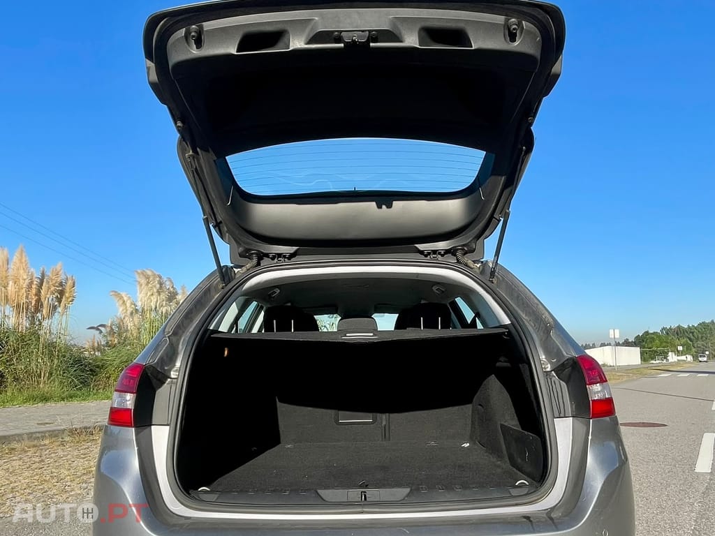 Peugeot 308 SW 1.6 BlueHDi