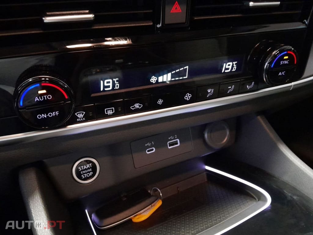 Nissan X-Trail Connecta TE