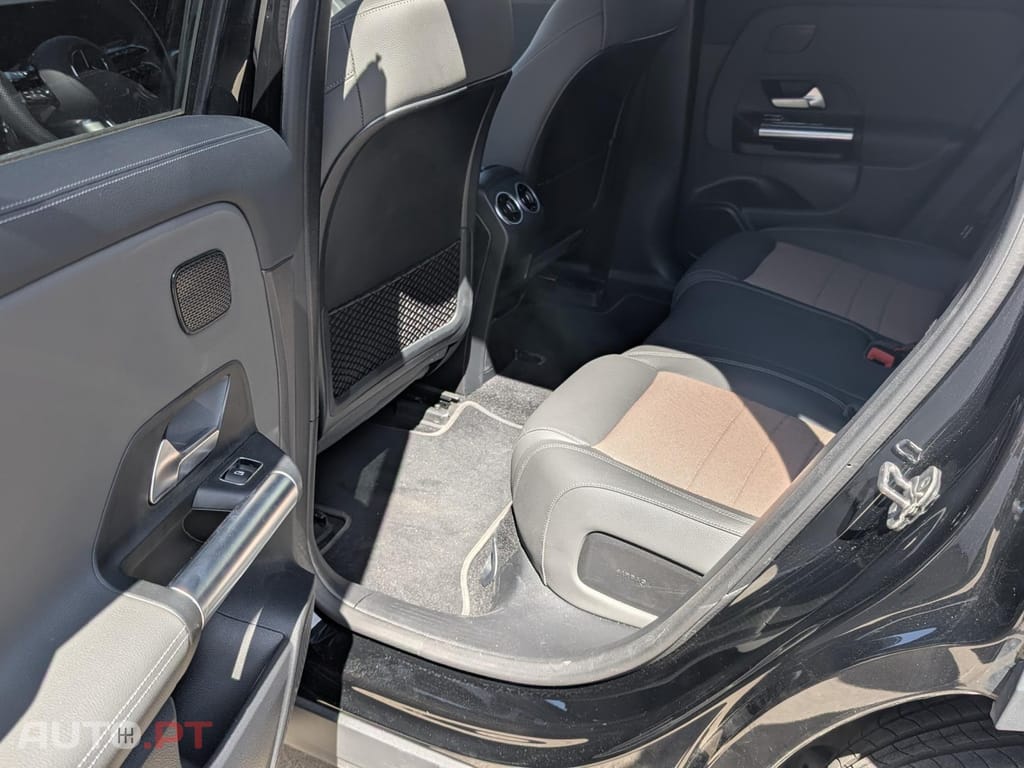Mercedes-Benz EQA 250 Electric Art