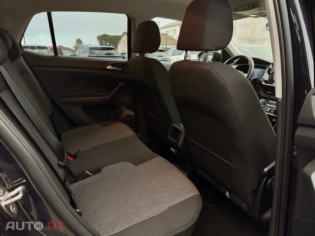 Volkswagen T-Cross 1.0 TSI Urban DSG