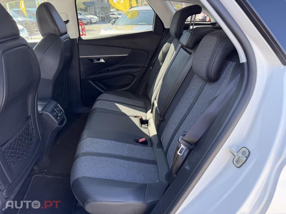 Peugeot 3008 1.2 PureTech Allure Pack EAT8