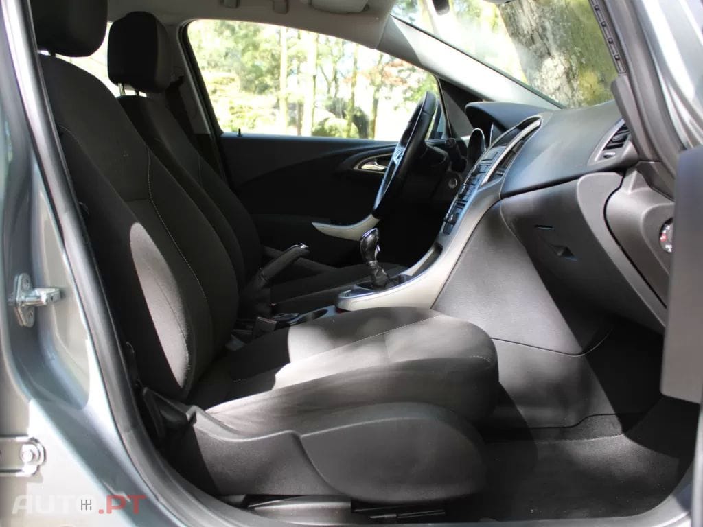 Opel Astra 1.3 CDTi Enjoy S/S J16