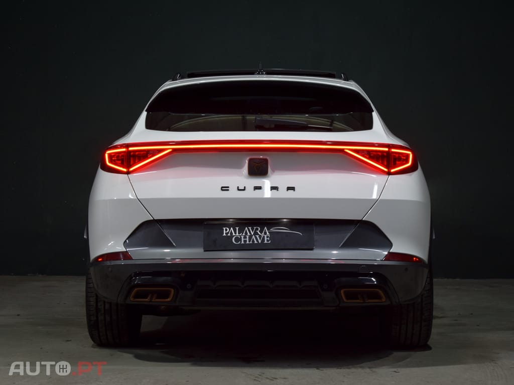 Cupra Formentor 1.4 Hybrid -Teto Panoramico e de abrir