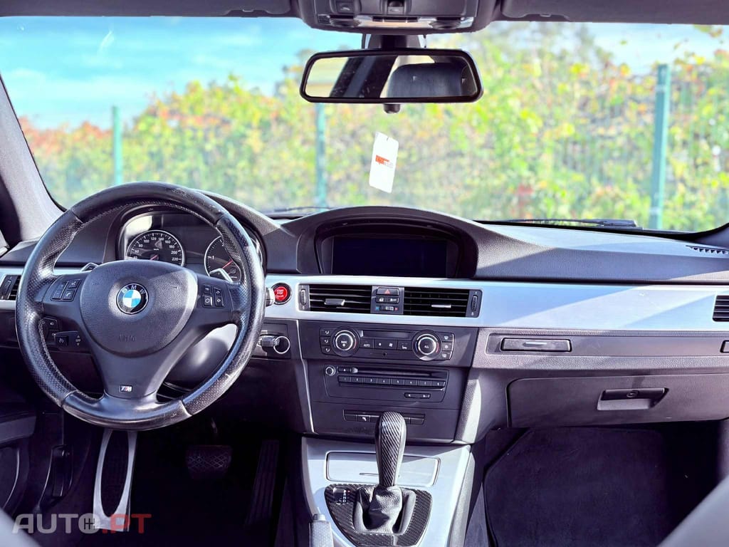 BMW 320 d Edição M Auto