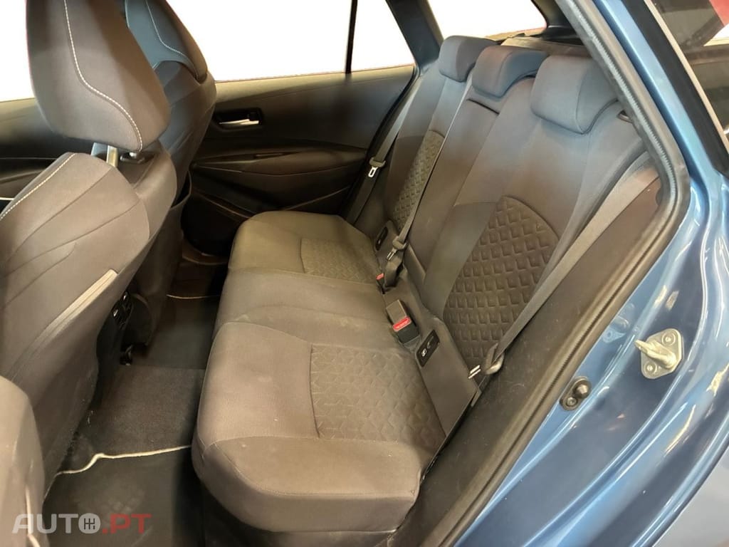 Toyota Corolla Touring Sports 1.8 Hybrid Dynamic Business