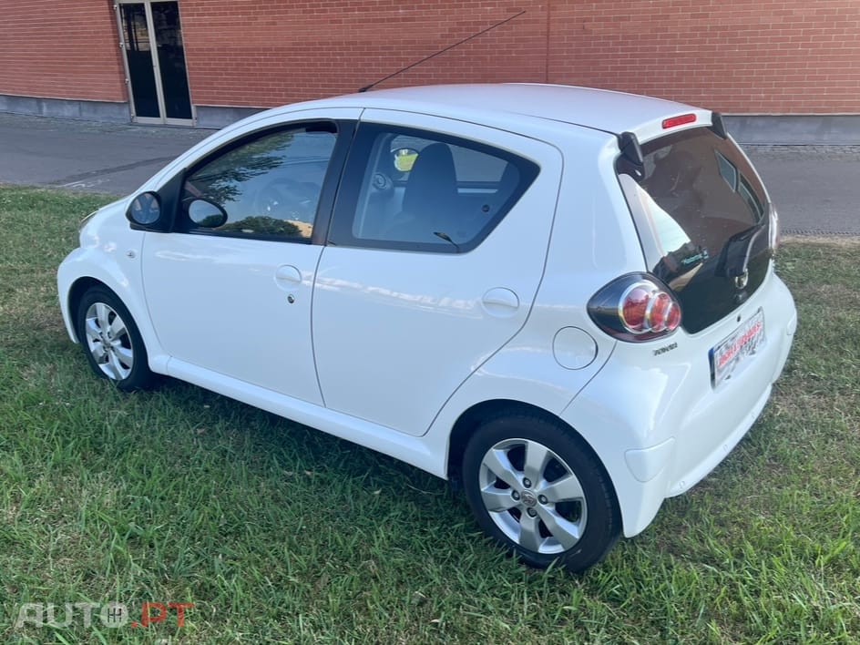 Toyota Aygo 1.0 AUTOMÁTICO
