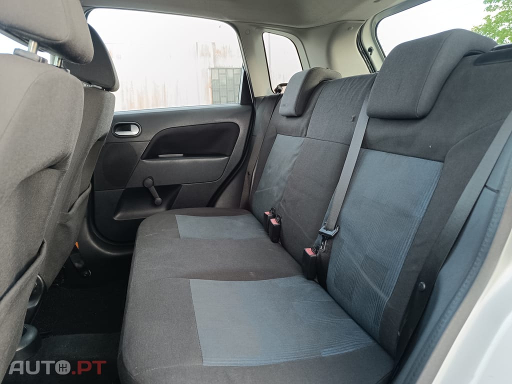 Ford Fiesta 1.25 First Edition - Um dono