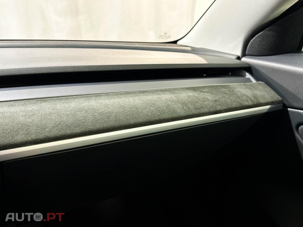 Tesla Model 3 Long Range AWD Dual Motor