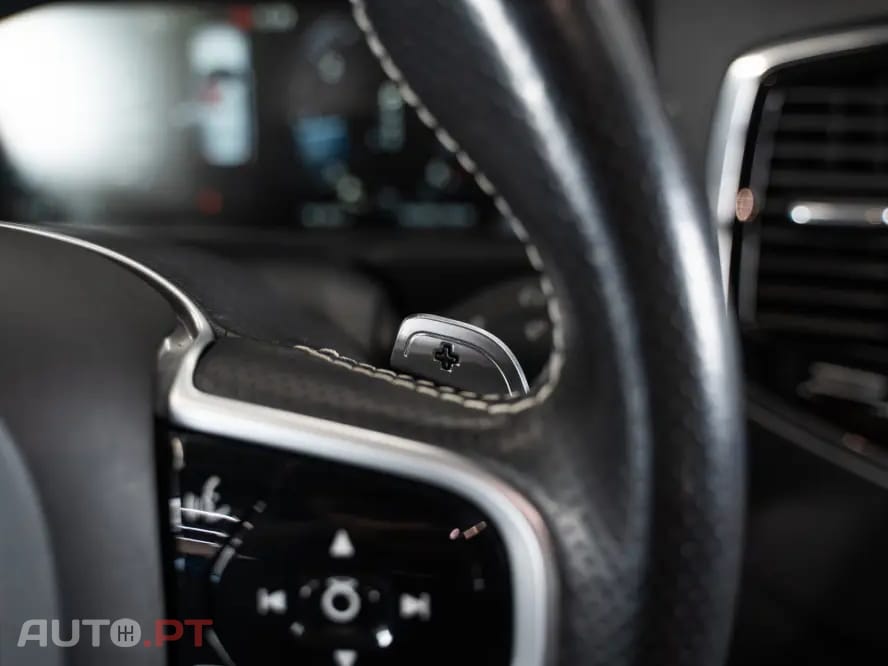 Volvo XC90 2.0 D4 R-Design