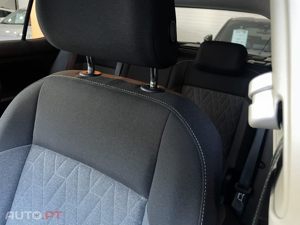 Volkswagen T-Cross 1.0 TSI Urban DSG