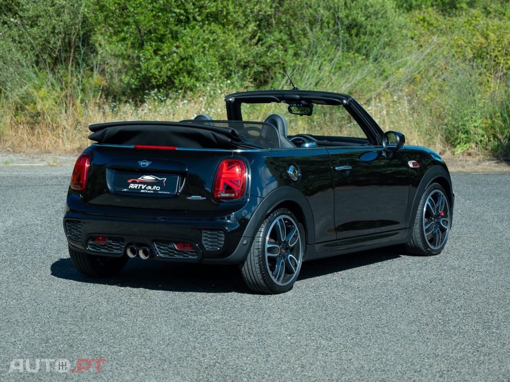 MINI Cabrio John Cooper Works Auto Desportiva