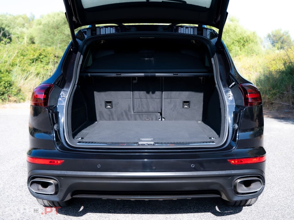 Porsche Cayenne 3.0 V6