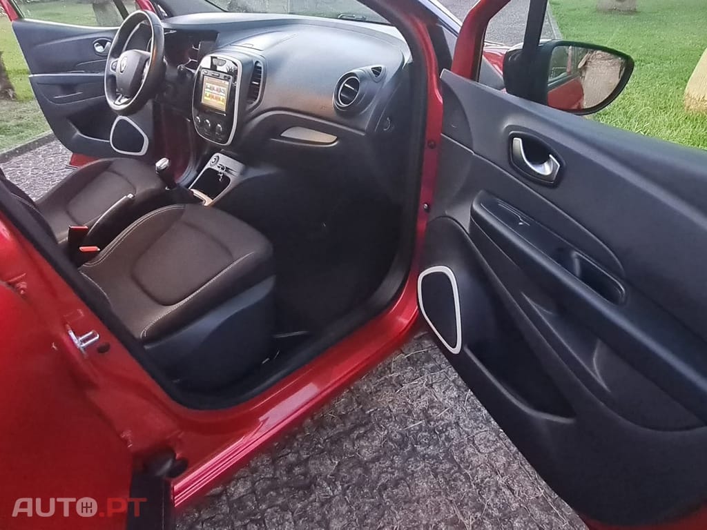 Renault Captur 1.5 dCi Red Edition