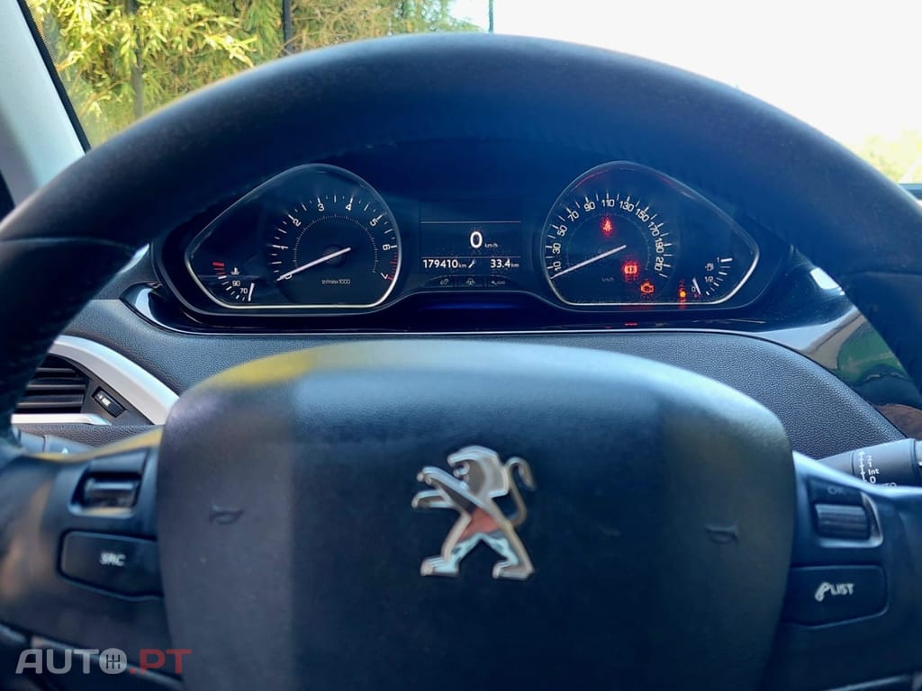 Peugeot 208 1.2 VTi Active