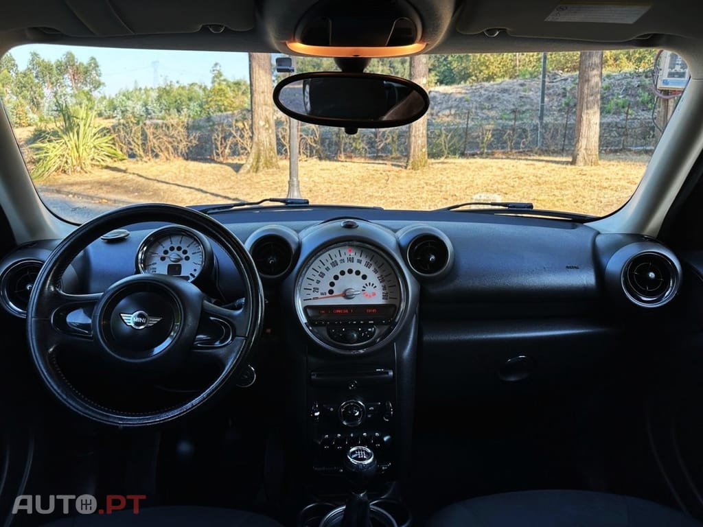 MINI Countryman One D