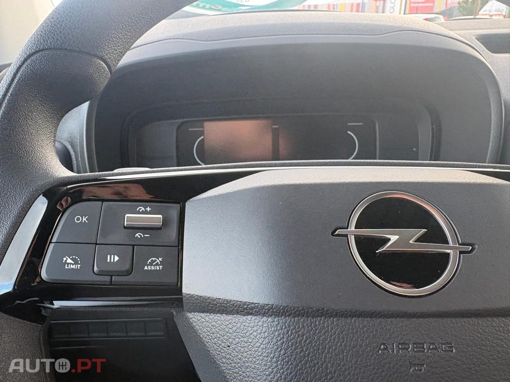 Opel Combo 1.5 Blue Hdi EAT6