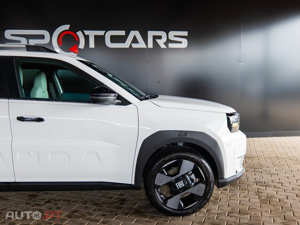 Fiat Grande Panda 1.2 Hybrid La Prima eDCT