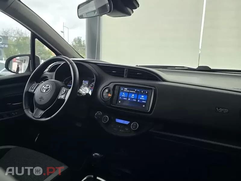 Toyota Yaris 1.5 HSD 20 Anos