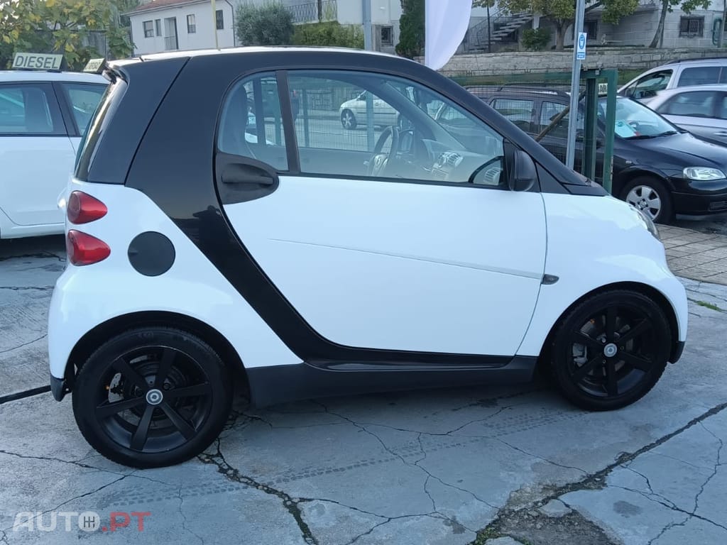 Smart ForTwo Outro