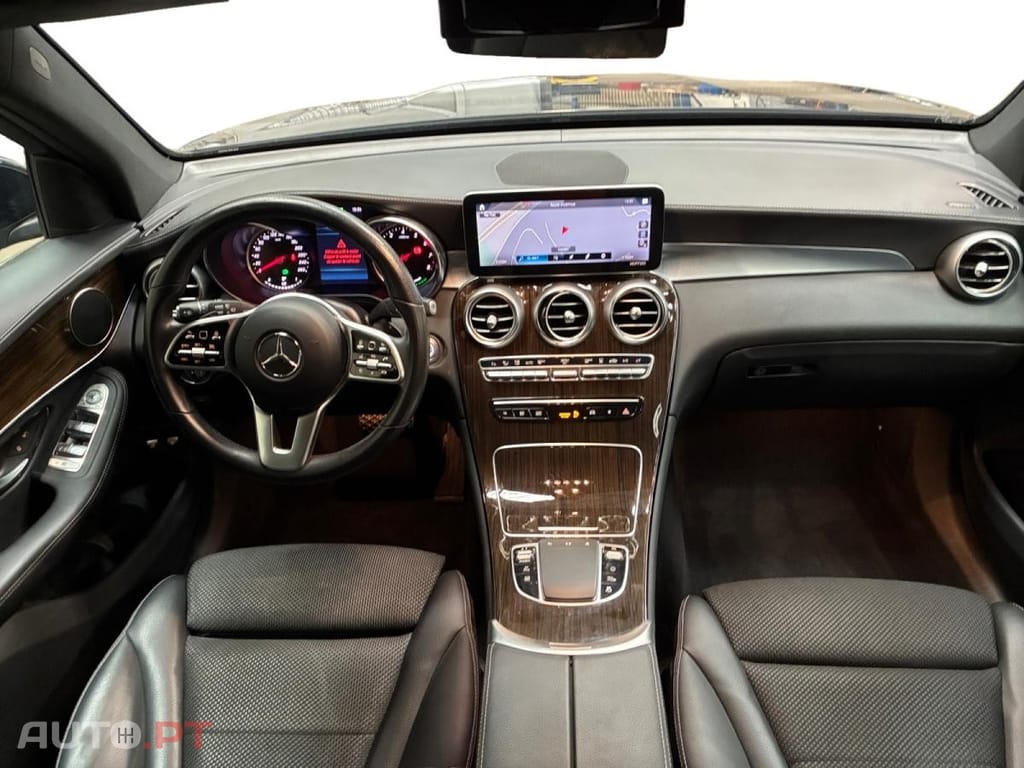 Mercedes-Benz GLC 300 e 4Matic 9G-Tronic Business Line