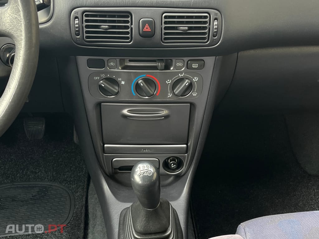 Toyota Corolla 1.4 Liftback