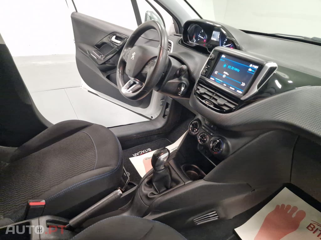 Peugeot 208 1.6 BlueHDi Style