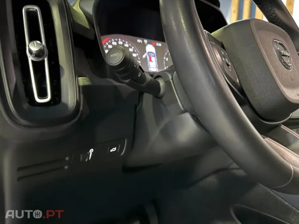 Volvo XC40 1.5 T2 Core Auto