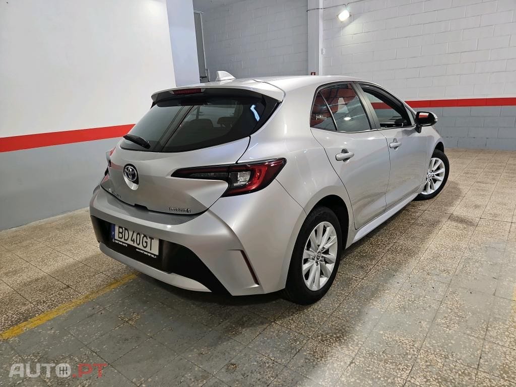 Toyota Corolla 1.8 Hybrid Comfort
