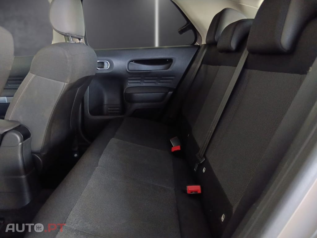 Citroen C4 Cactus 1.6 Blue-HDI Shine