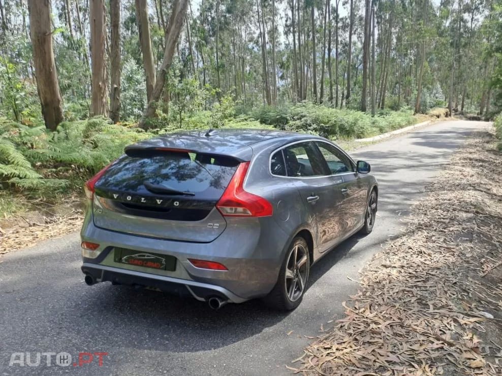 Volvo V40 1.6 D2 R-Design