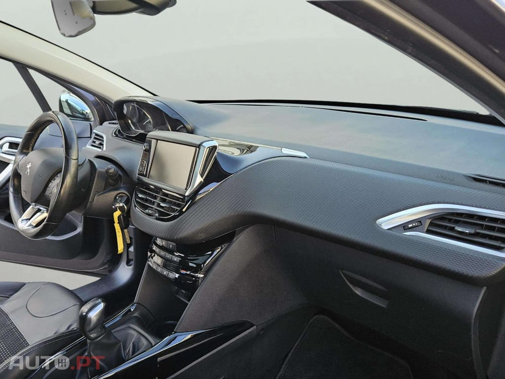 Peugeot 2008 1.6 e-HDi Allure