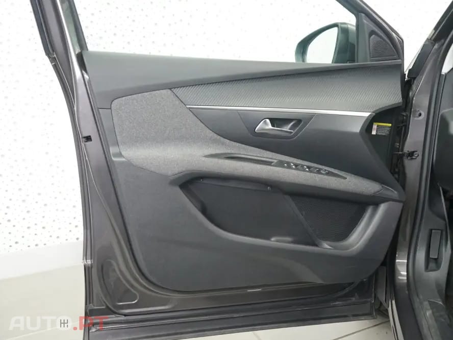 Peugeot 3008 1.5 BlueHDi Allure
