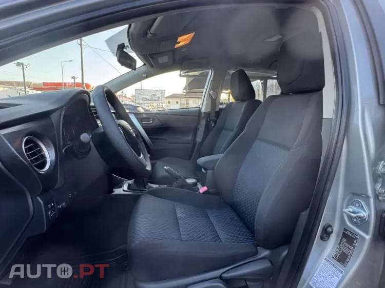Toyota Auris Touring Sports 1.4 D-4D Active+AC