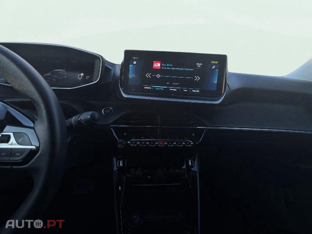 Peugeot E-2008 Allure