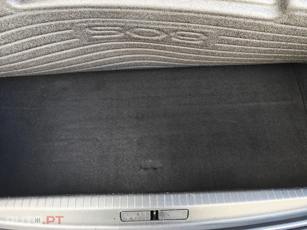 Peugeot 208 PureTech 100 Allure Pack